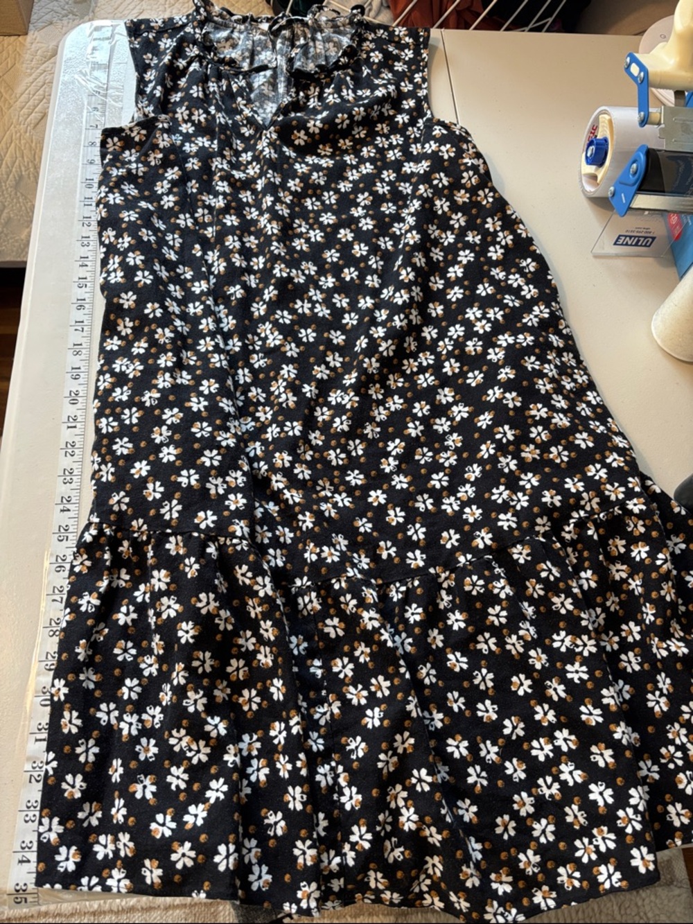 Black Floral Midi Dress Size OX Size 12P White Floral Artsy Feminine Summer - Picture 9 of 9